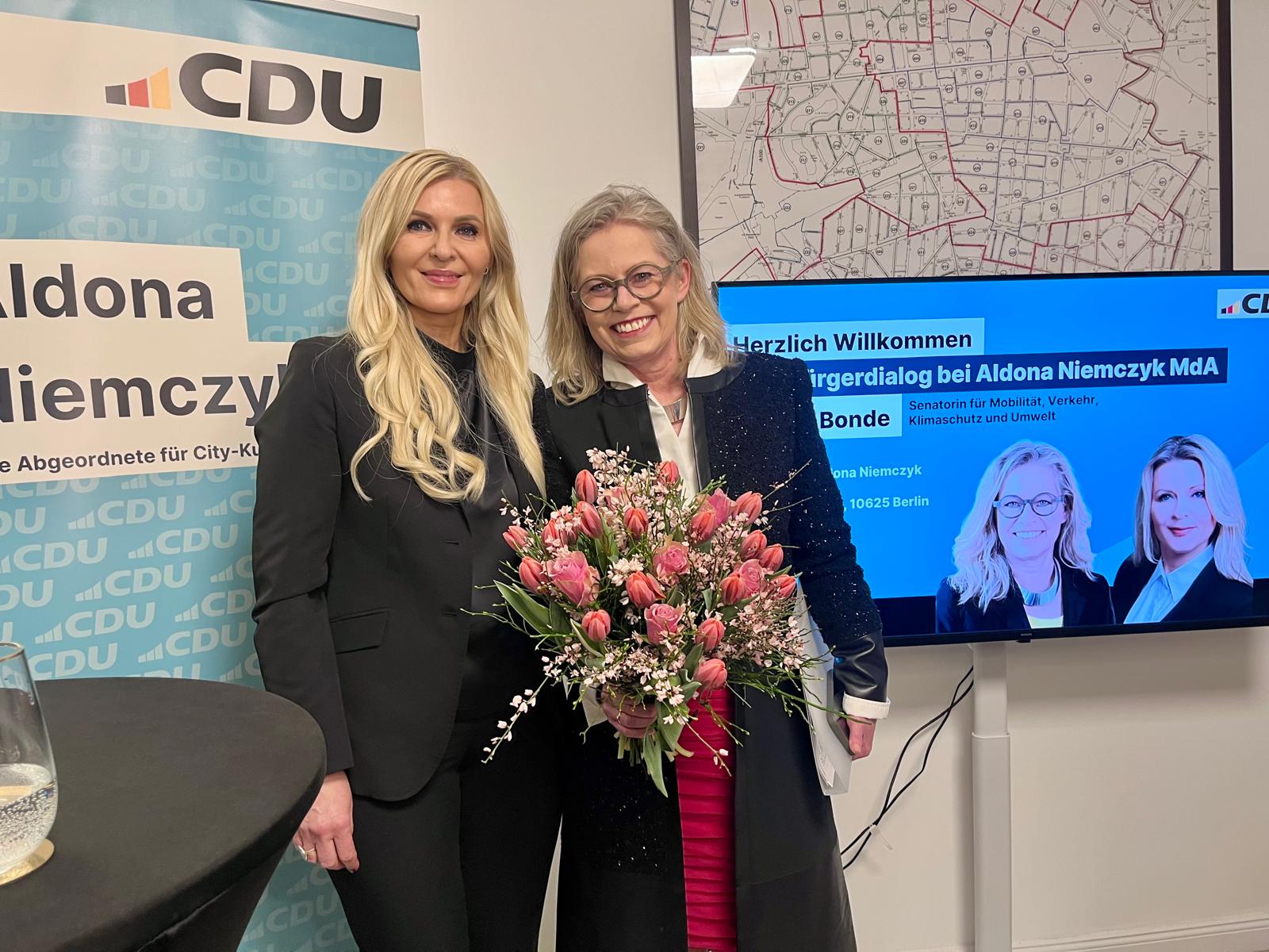 Senatorin Bonde und Aldona Niemczyk